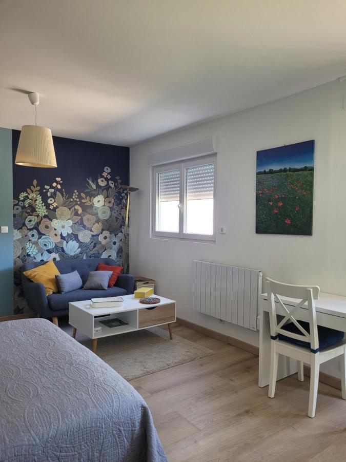 L'Atelier 7 Bed and Breakfast Saintes Exteriör bild