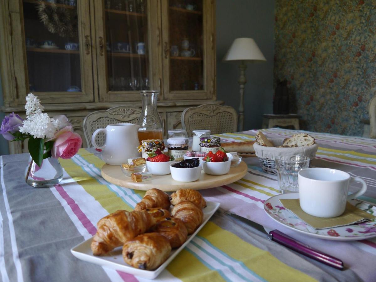 L'Atelier 7 Bed and Breakfast Saintes Exteriör bild